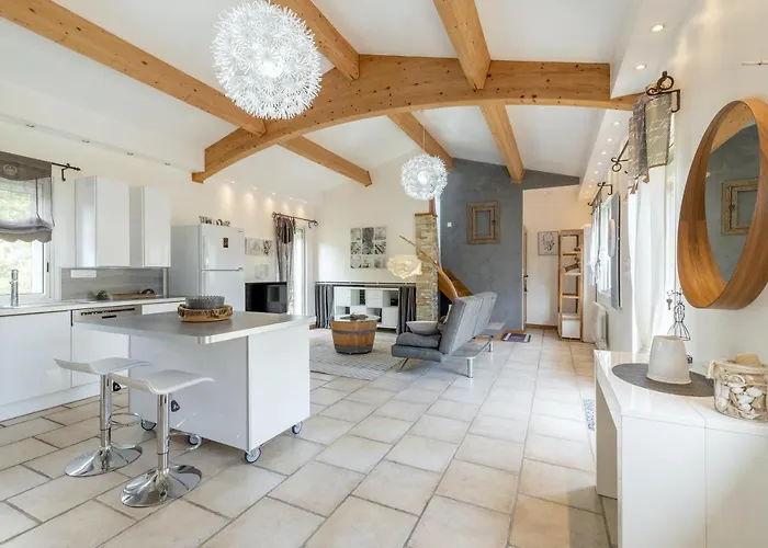 Maison Charmante A Avec Jardin Prive Σπίτι διακοπών *